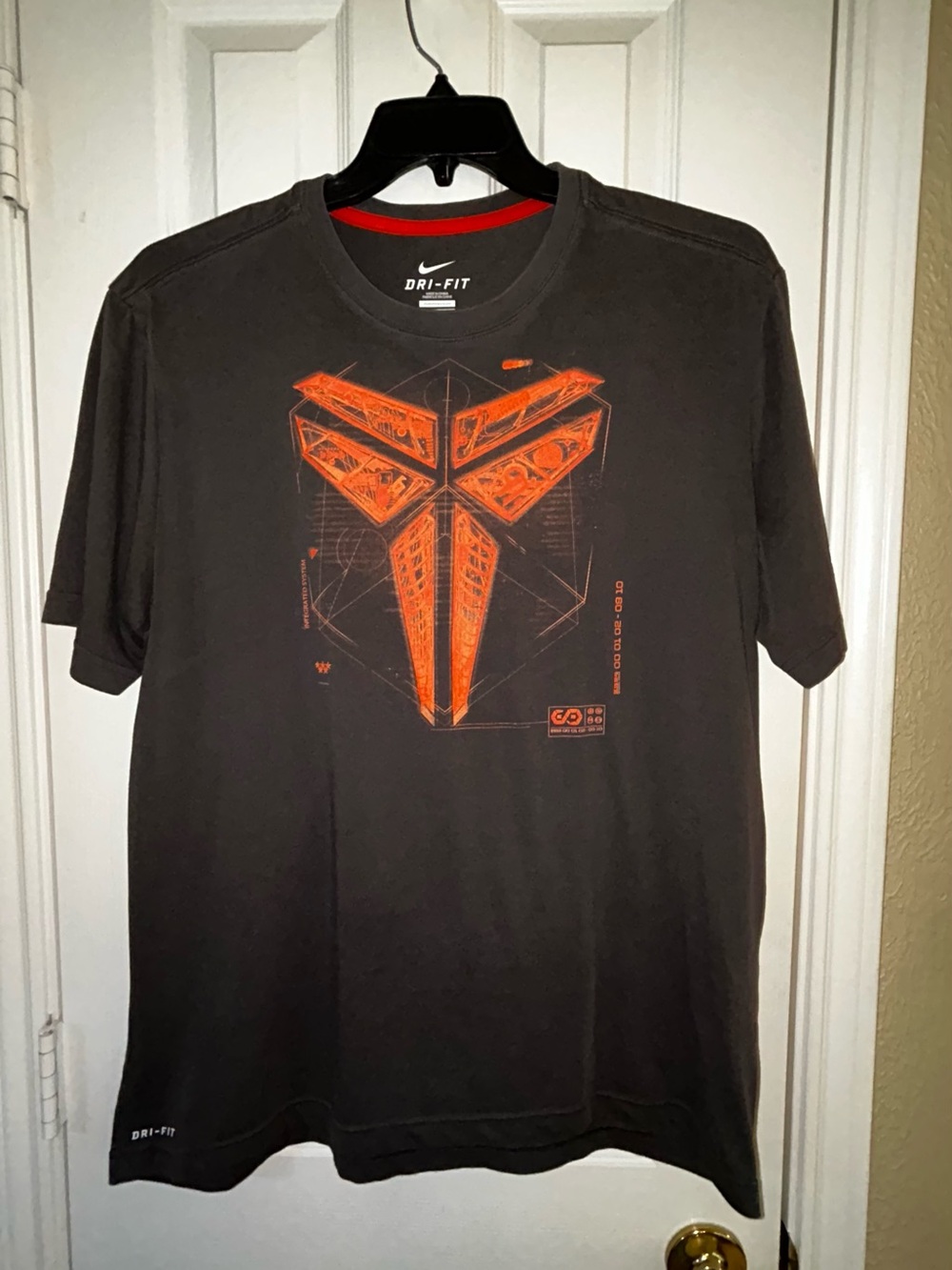Nike Kobe Bryant "X-Ray Mamba" Sheath Dri-FIT T-Shirt Men’s Extra Large